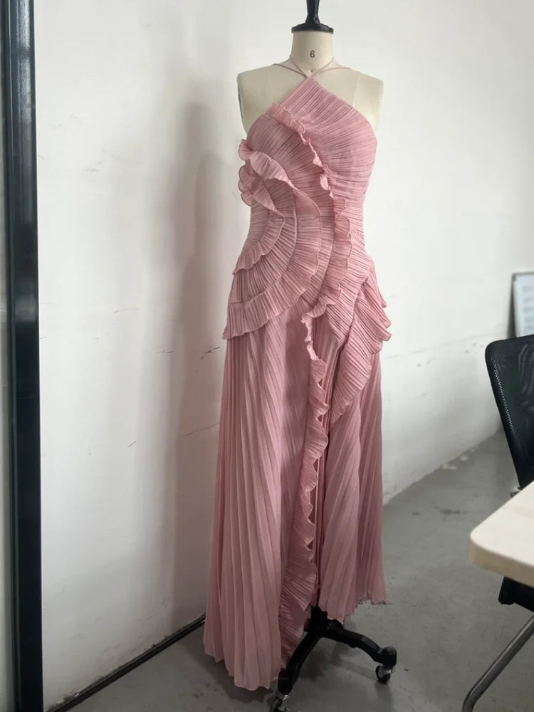 Chic pleated halter neck
